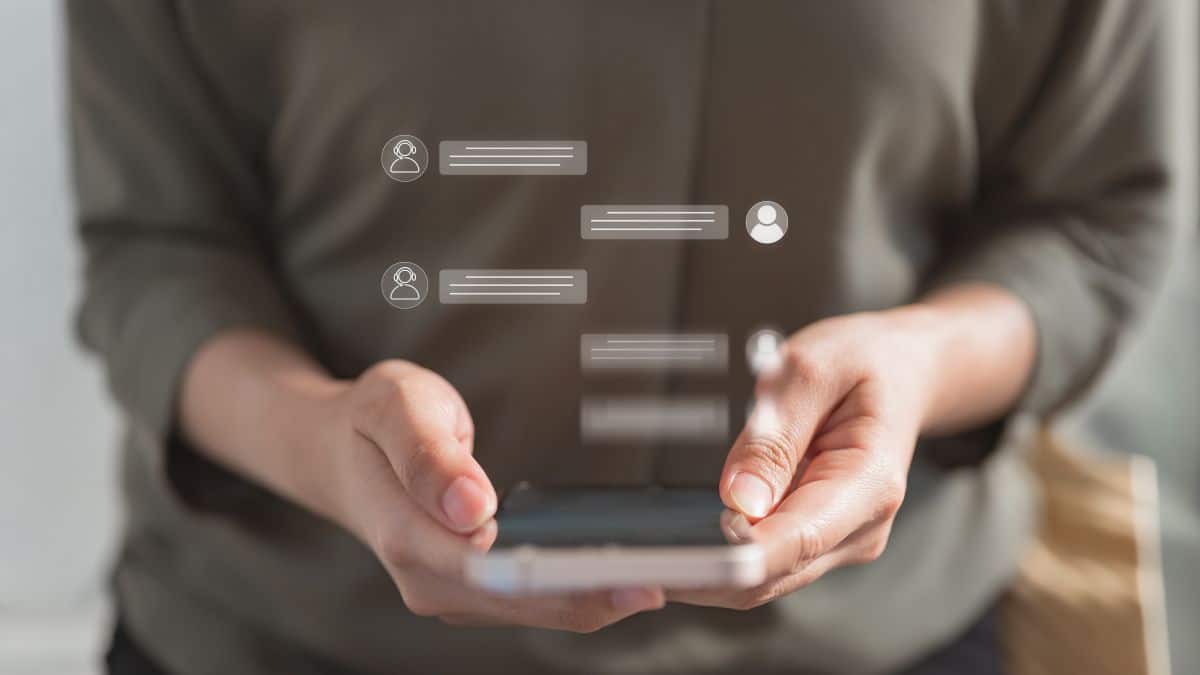 customer engaged in chat with a service representative on a mobile device